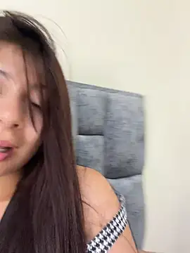 Karlee_Grey1 - Fingering
