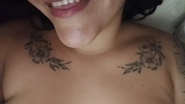 Kittysweetieprrr - squirt con dildo y plug🫦