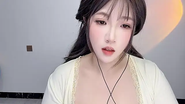 Lucy_8858 - 舔手指~