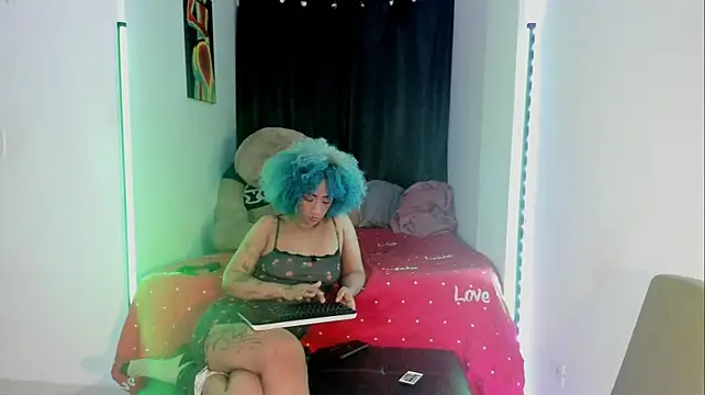 Dark_chanel - spit on boobs and bounce them