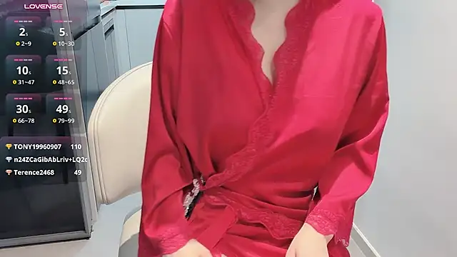 Tingting-youu - 家里有人偷偷直播一会【厨房脱光】