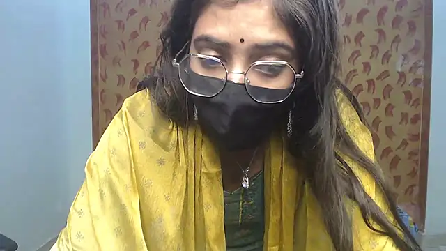 Deevisha-queen - Last tipper name on boobies 🥵🍒😋😘