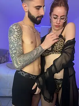 LolaSB - Chupar dedos en tetas🔥😈