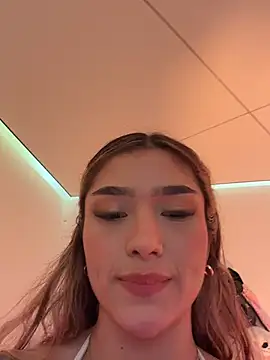 Ariannaa_1 - Skirt gone, surprise underneath 🥵