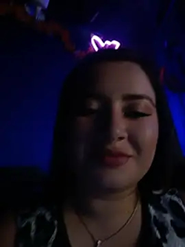 LunaDiaz999 - Explicit show in the bathroom