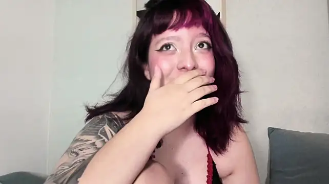 HannahSkies - Slide my pantie & twerk on you