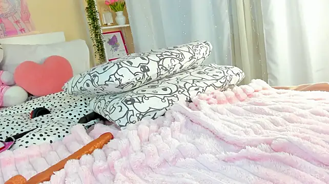 Kuraii1_ - 😏 anal play with a dildo 😏