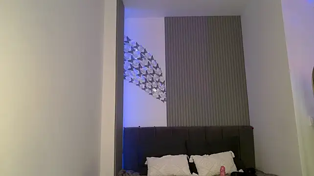 MiraVelle_ - MAKE ME CUM HARD