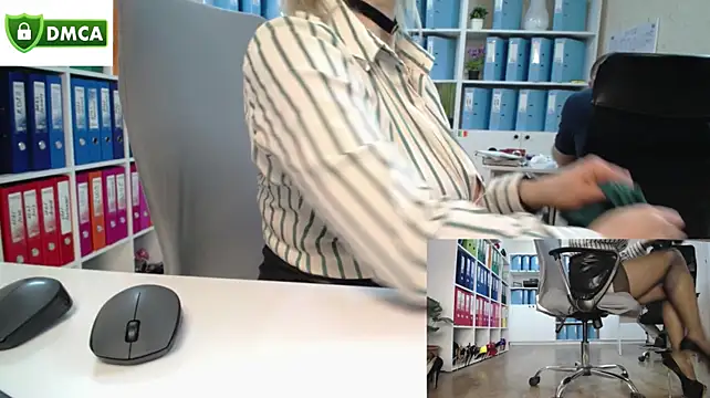 Secret-office - Bring me to orgasm;)
