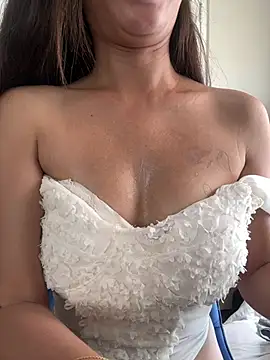 Nhylah11 - All naked massage my pussy