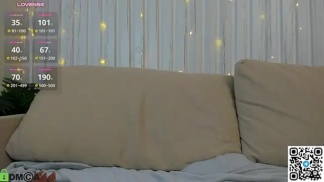 Iris_barnes - dildo in wet pussy