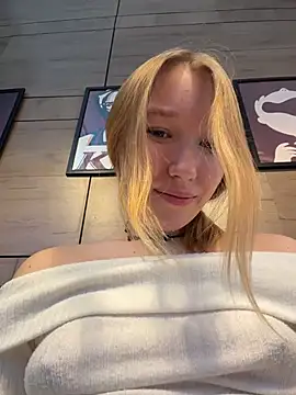 -NaughtyAngel-