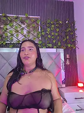 Sara_Chanel_