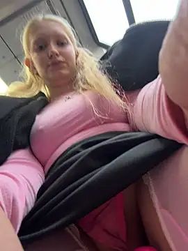 Elfi_InPublic - TAKE OFF PANTIES+spread pink pussy