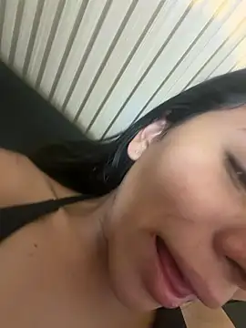 Lilybeeth - Move tongue circles dildo.