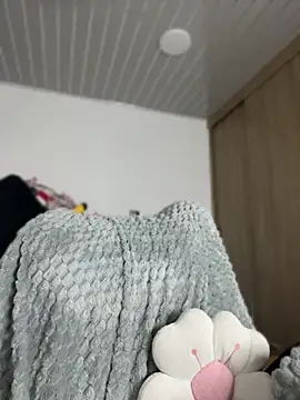 ScarletDarkMuse - rub my clitoris
