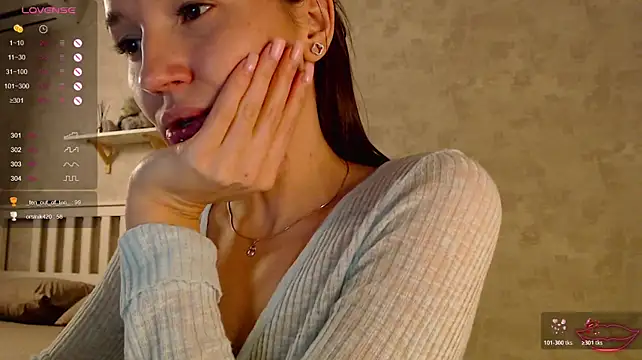 Bellla_Haddid - suck toes 💦