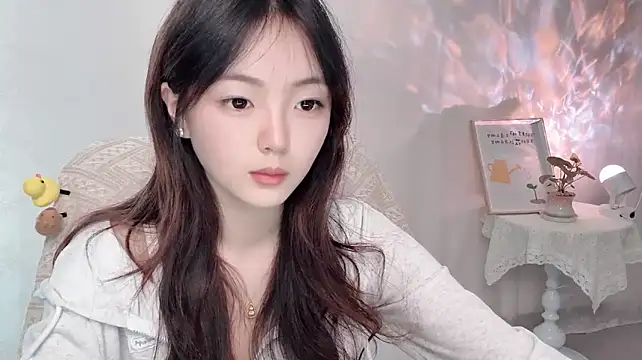 Wenwen8888 - 人被流星击中的概率是一百亿分之一,与你的相遇是比这更大的奇迹