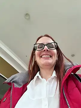 NataKitten - Shake nude tits @ people near,public,LT