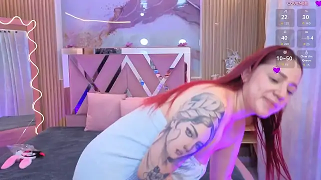 ANNE_TAY1