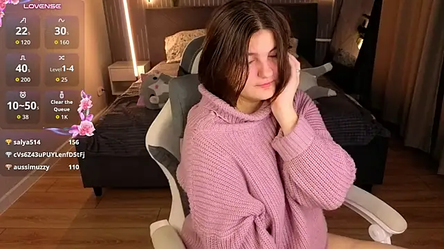 Kitty_Liikk - flash bra