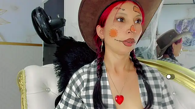 Zaira_skinny - ride didlo hard + spit in pussy🔥