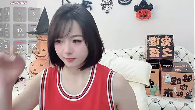 Lucy-8