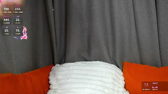 SuperbJade - 🍑 Playing with my pussy 🍑