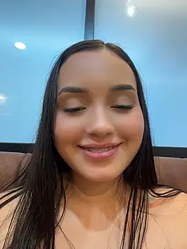 Sara-cherry - ✨SPIT YOUR BOOBS + SQUEEZE THEM✨