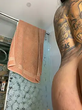 Tamyjenkins1 - Riding dildo in the bathroom #
