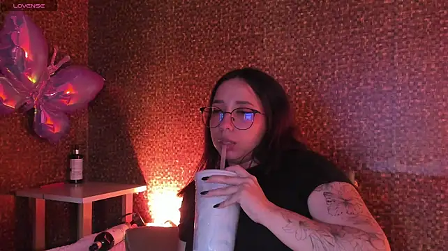 Apartment28 - 💦CUMMMM on her pretty face or mouth💦