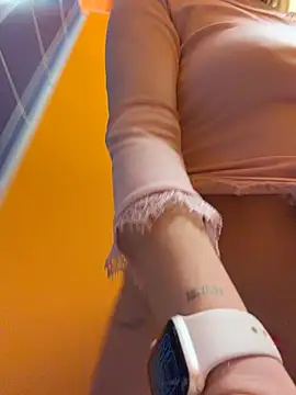 NewLale - Play nipples
