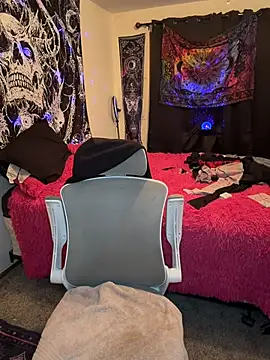 Royal9123 - Need new Nails guys.. Make me squirt