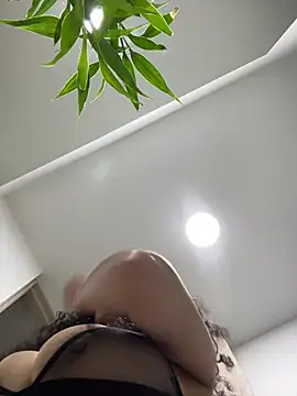 Curlyierr - DOGGY STYLE + SPREAD ASS + PLUG ANAL