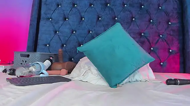 Issa_Clark01 - FINGER INSIDE MY ASSHOLE 🥵🍑💥