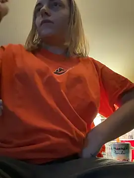 Jaseyrae - Tip 200tks for vid sucking my bfs dick!