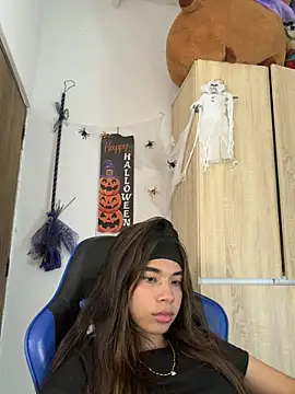 Milleradhara24 - show breasts and play with them