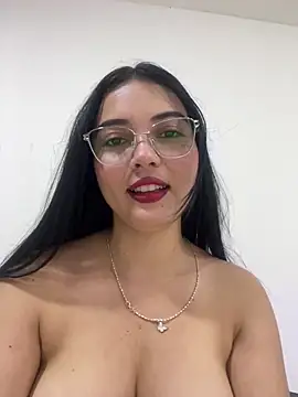 Julianne_valerin - DILDO PUSSY