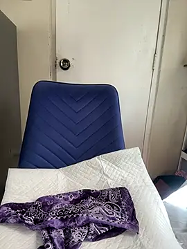 Nhylah11 - All naked massage my pussy