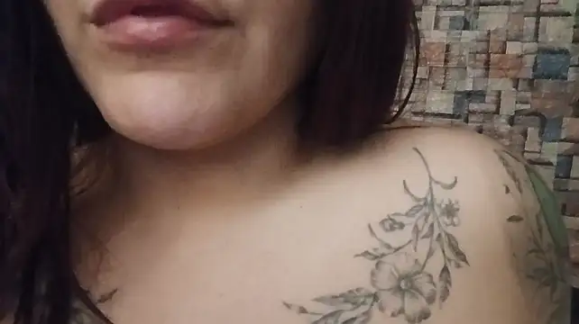Kittysweetieprrr - squirt con dildo y plug🫦