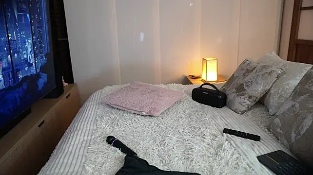 Scarlett_collins02 - SENSUAL BJ +SQUEEZEE BOOBS+SPANK