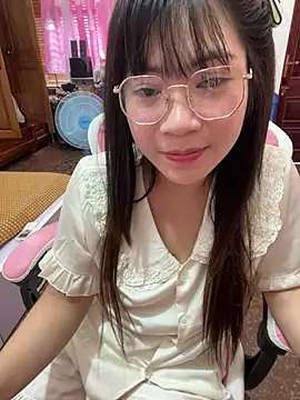 -Lyly_69 - Show zoom 30p