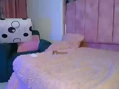 HONEY_CRISTAL - DANCE NAKED