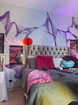 Scarletthornyx - Fuck my pussy and squirt