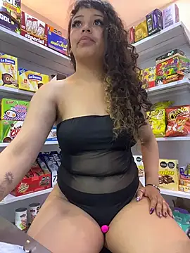 Alana_king7