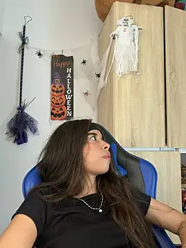 Milleradhara24 - show breasts and play with them