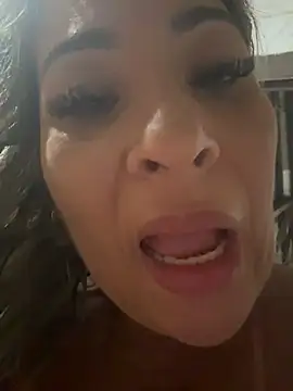 Lindinha-sexy - plug gg no cuzinho!!!!dildo na buceta