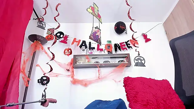 Miaroberts69 - 🎃DoMI inside me and on all fours3 miT"