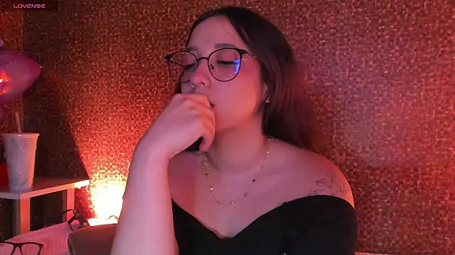 Apartment28 - 💦CUMMMM on her pretty face or mouth💦