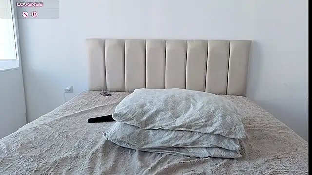 Pearlxbabe - Fuck my little Pussy!